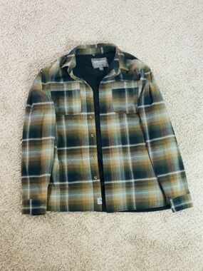Lightweight Plaid Shirt Jacket in Olive & Cream